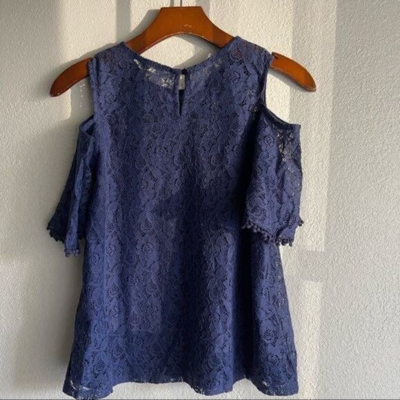 Monteau Girl Navy Blue Cold Shoulder Short Sleeve Lace Top Size 14(XL) - Picture 4 of 6